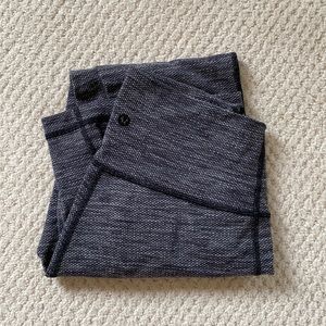 Lululemon leggings, size 6